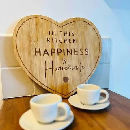 Le Red Light : 4 Prs, Clim, 300m Des Plages Antibes