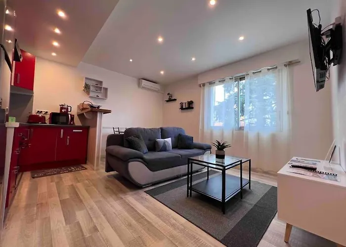 Le Red Light : 4 Prs, Clim, 300m Des Plages Apartment Antibes