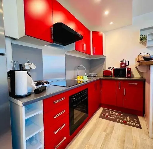 Le Red Light : 4 Prs, Clim, 300m Des Plages Apartment