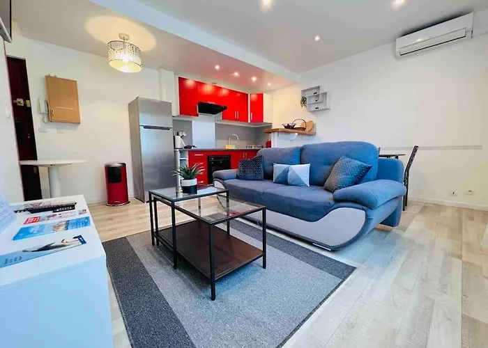 Apartment Le Red Light : 4 Prs, Clim, 300m Des Plages